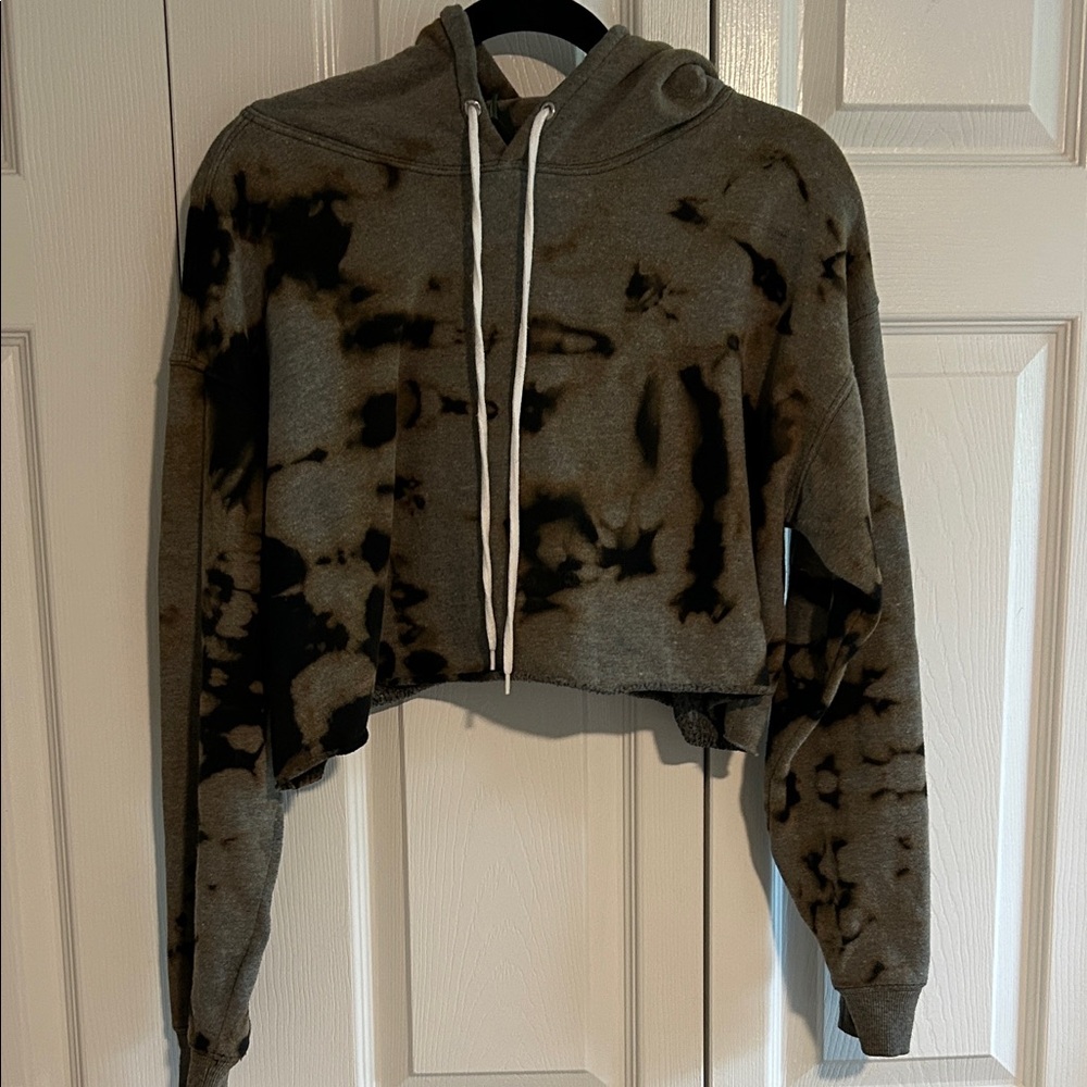 Wild Fable Black, Gray and brown Tie-Dye Cropped Hoodie Sweatshirt